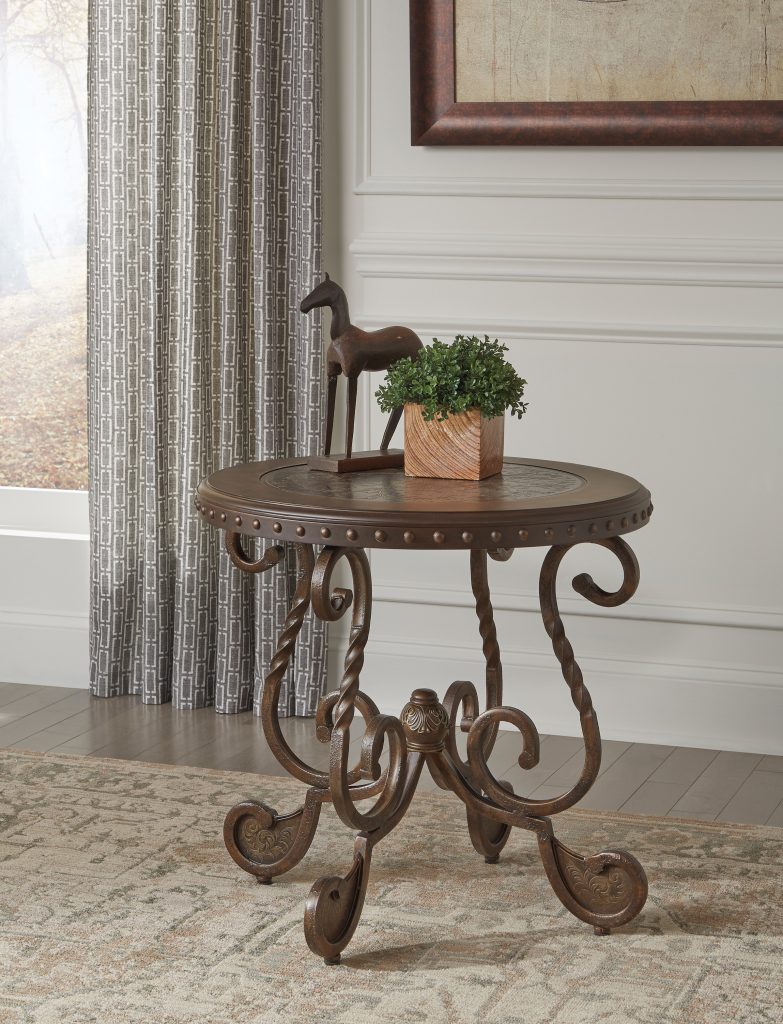 ახალი ავეჯი • New Furniture