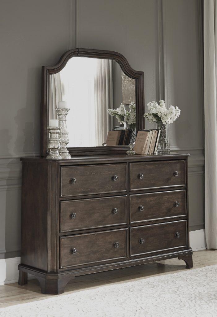 ახალი ავეჯი • New Furniture