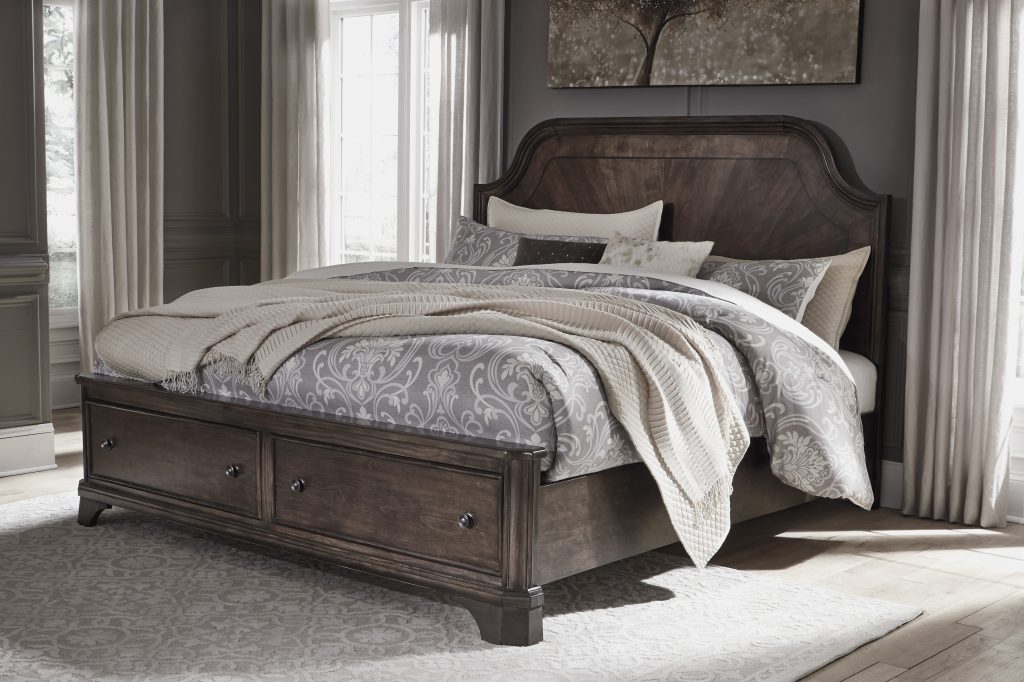 ახალი ავეჯი • New Furniture
