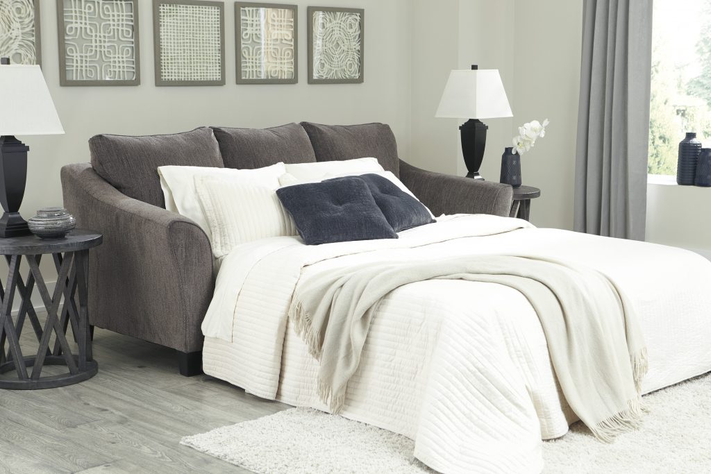 ახალი ავეჯი • New Furniture