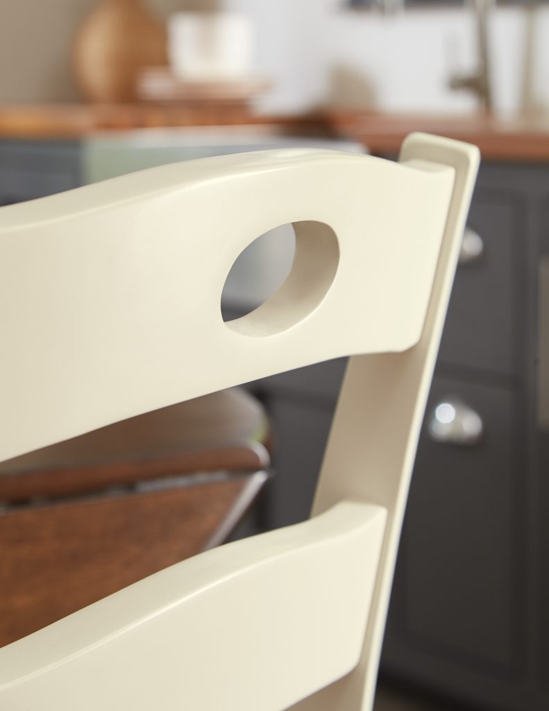 ახალი ავეჯი • New Furniture