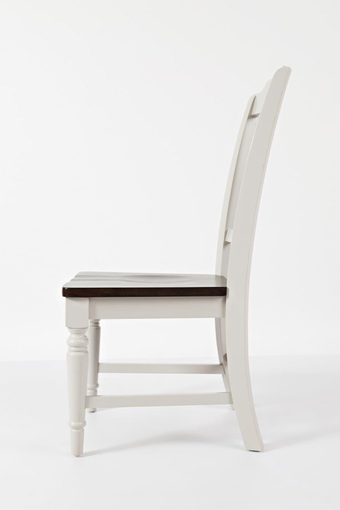 ახალი ავეჯი • New Furniture