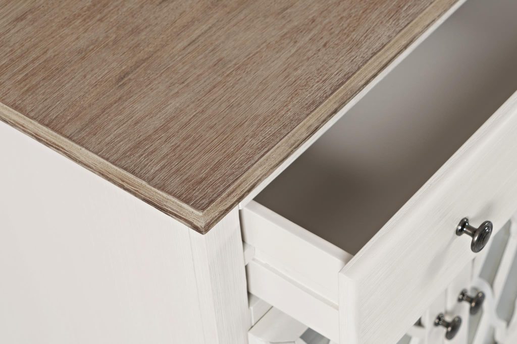 ახალი ავეჯი • New Furniture