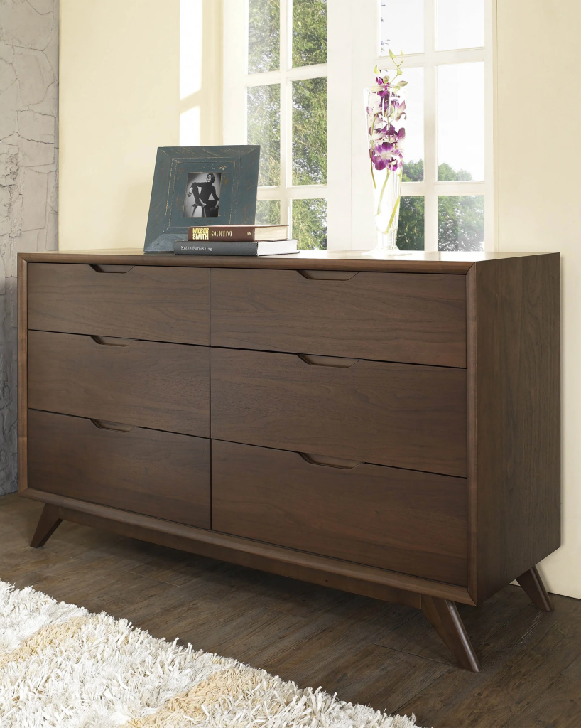 ახალი ავეჯი • New Furniture